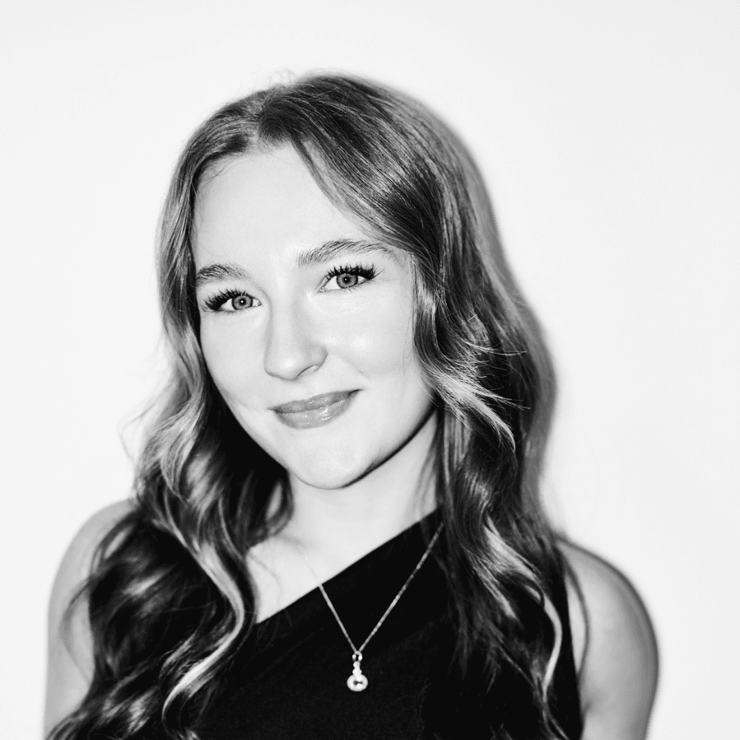 Portrait of Jess Bialy, a professional stylist at Matthew Morris Salon, showcasing their expertise and style.